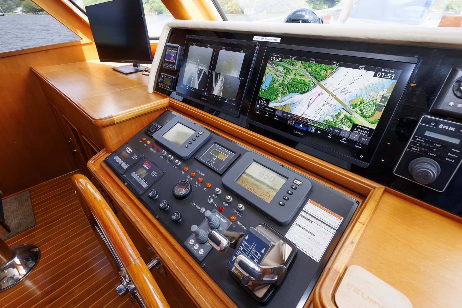2007 Grand Banks  - Photo 5