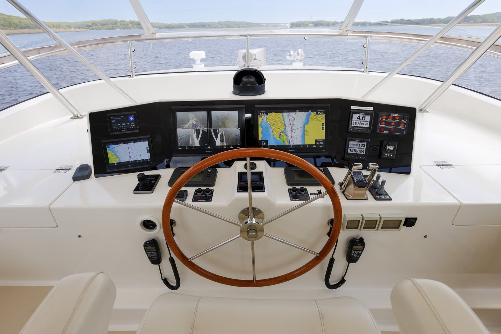 2007 Grand Banks  - Photo 20