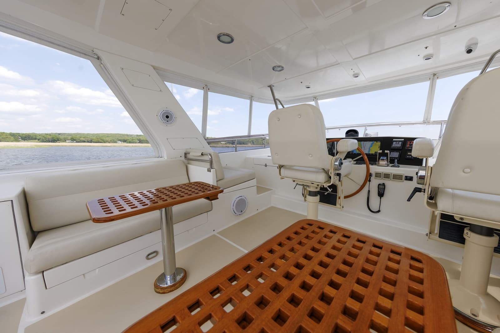 2007 Grand Banks  - Photo 17