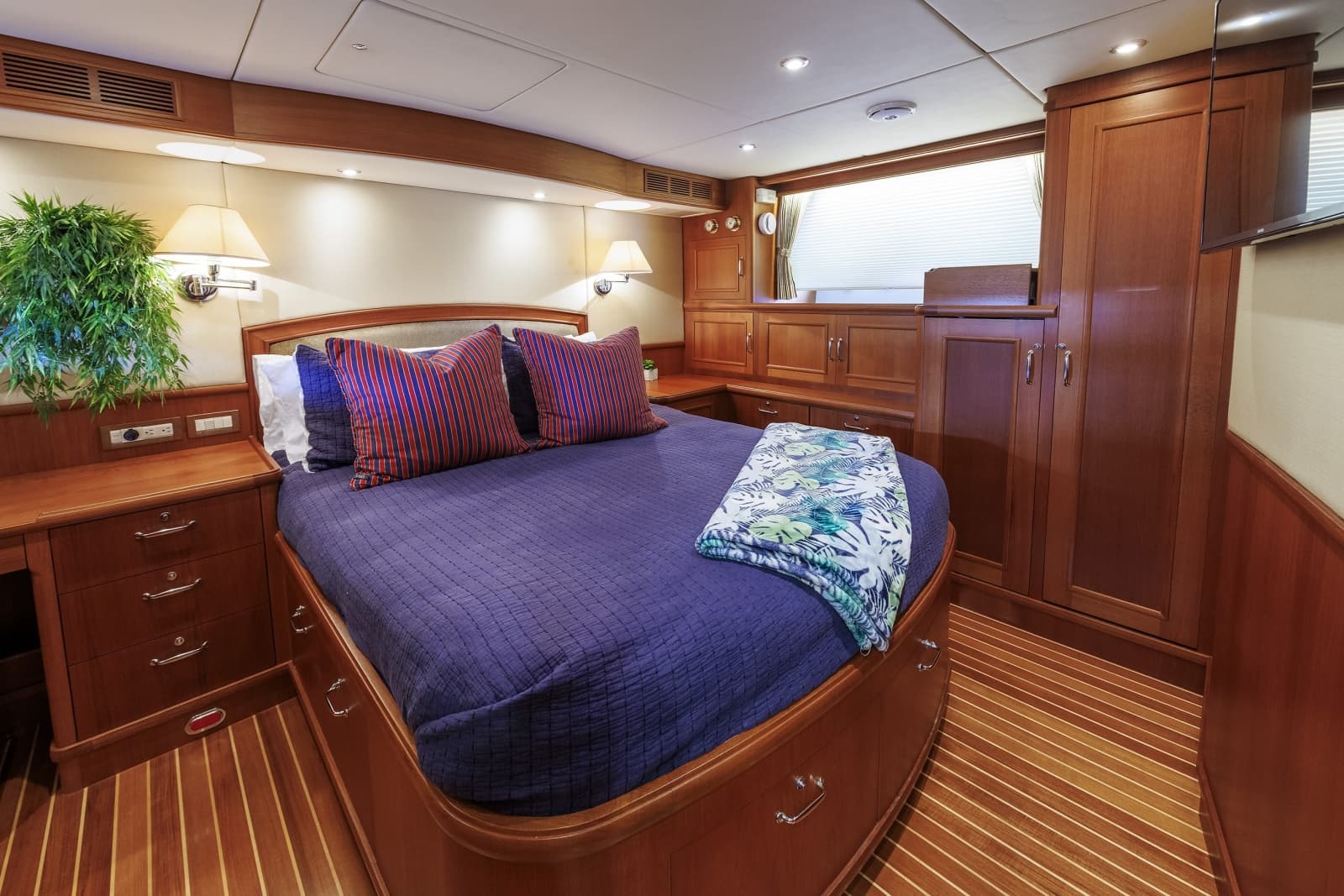 2007 Grand Banks  - Photo 57