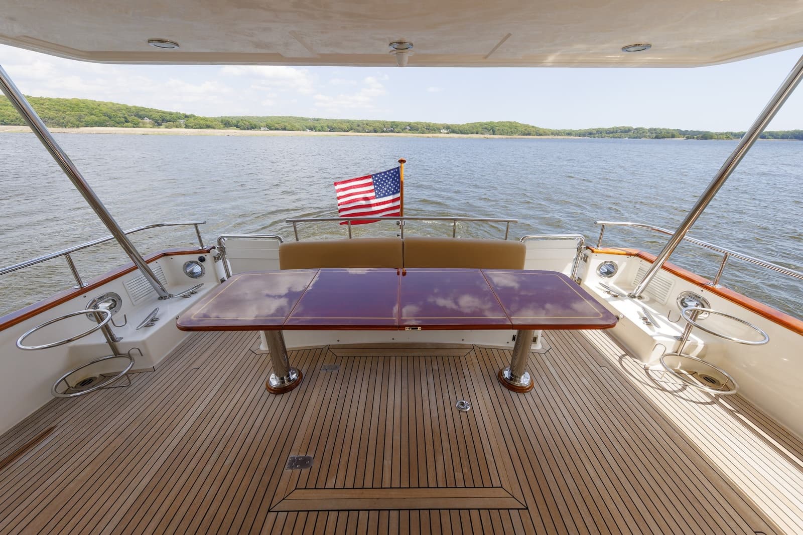 2007 Grand Banks  - Photo 3