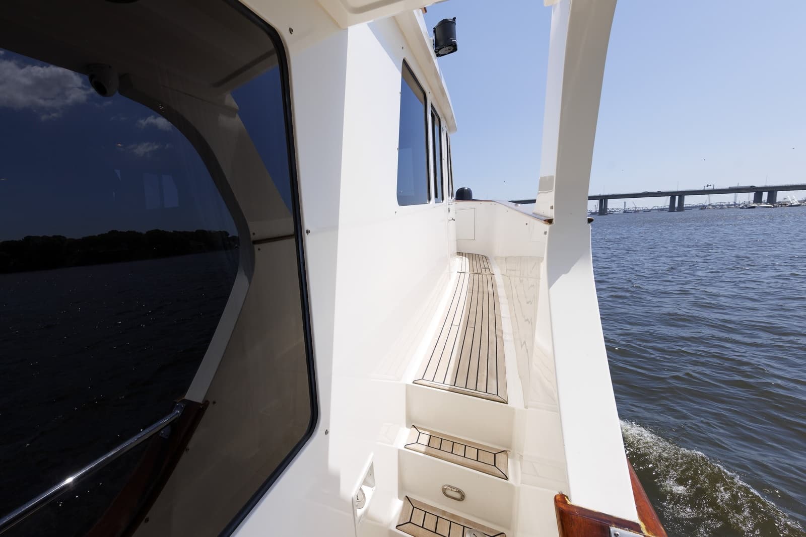 2007 Grand Banks  - Photo 22