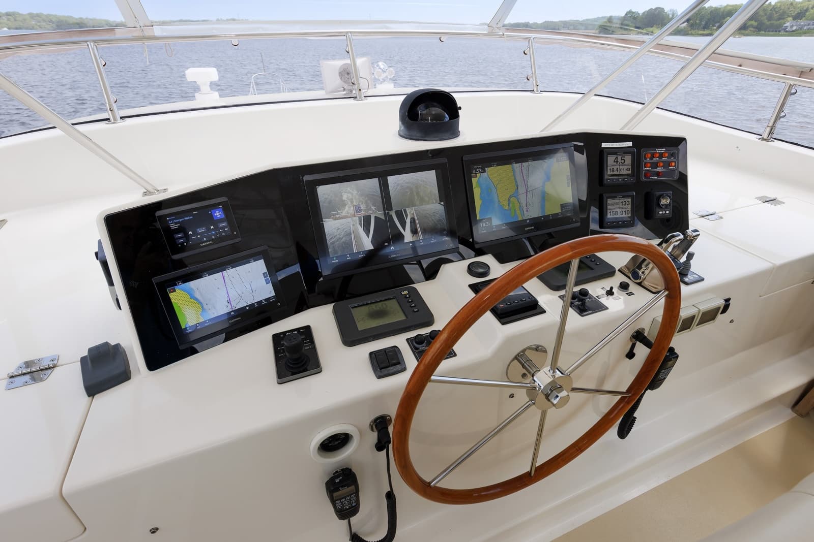 2007 Grand Banks  - Photo 19