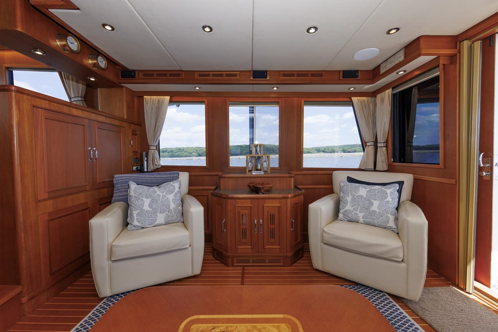 2007 Grand Banks  - Photo 38
