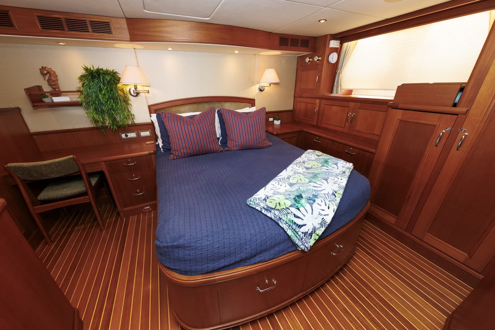 2007 Grand Banks  - Photo 56
