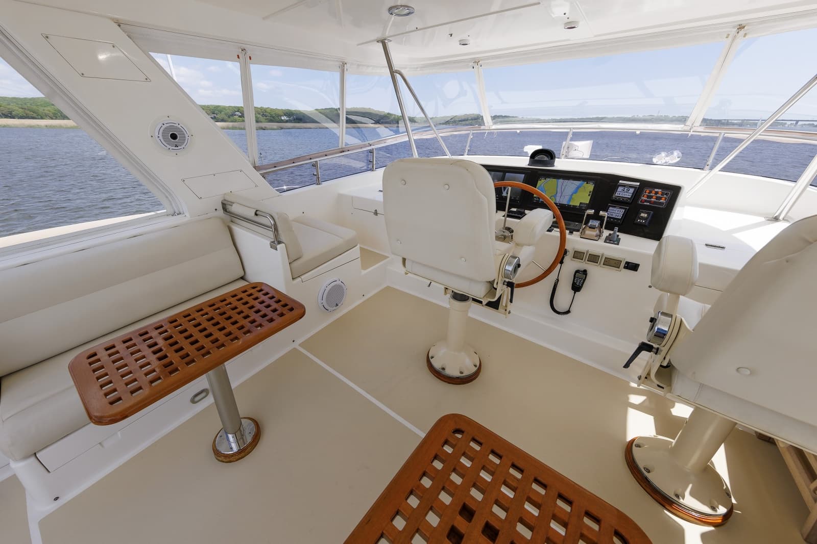 2007 Grand Banks  - Photo 18