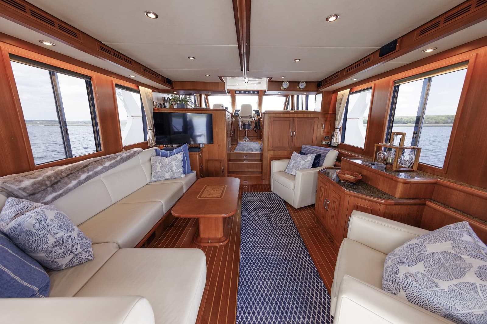 2007 Grand Banks  - Photo 36