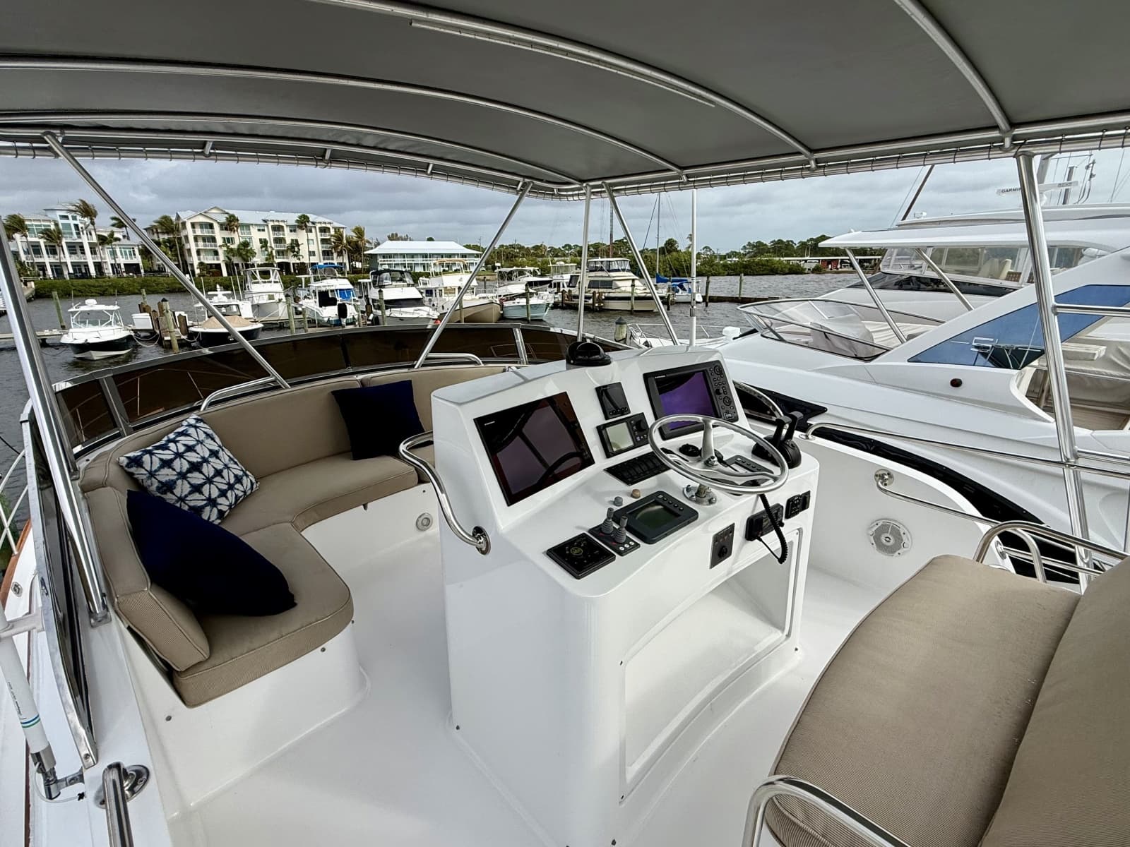 2002 Legacy Yachts 52 - Photo 20