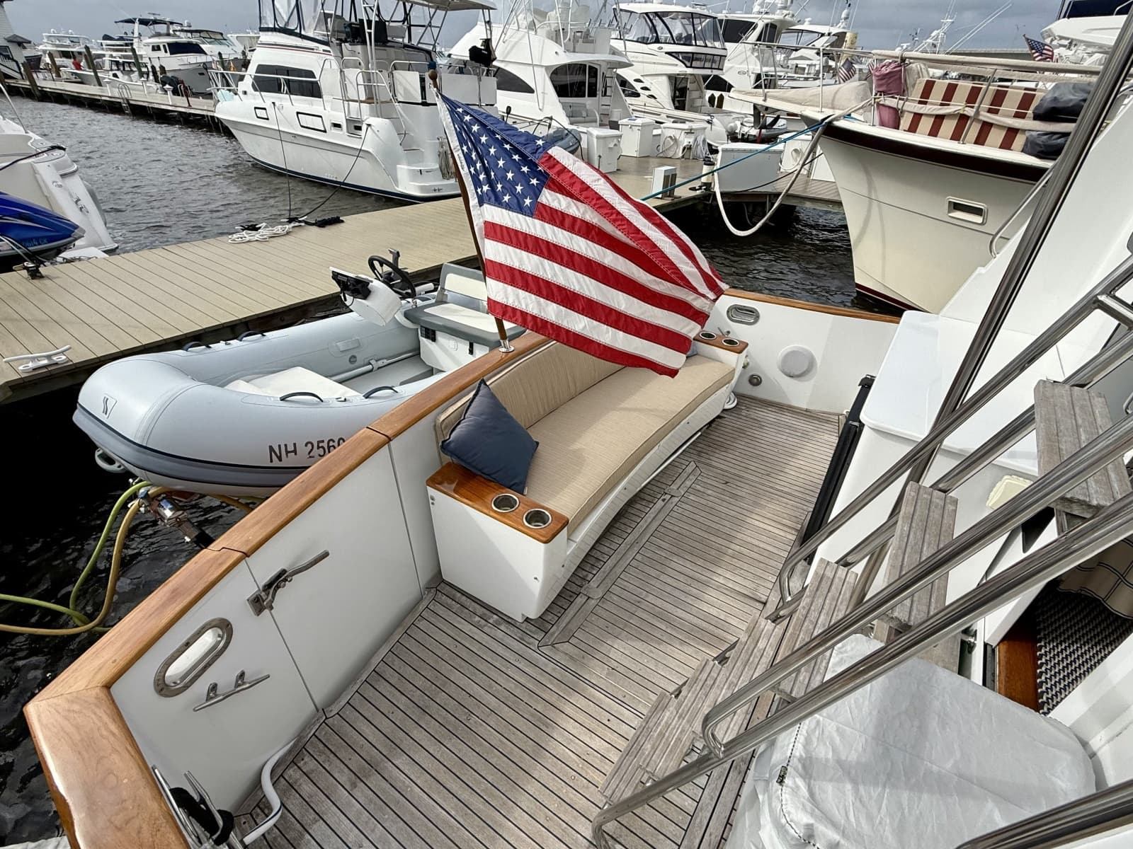 2002 Legacy Yachts 52 - Photo 32