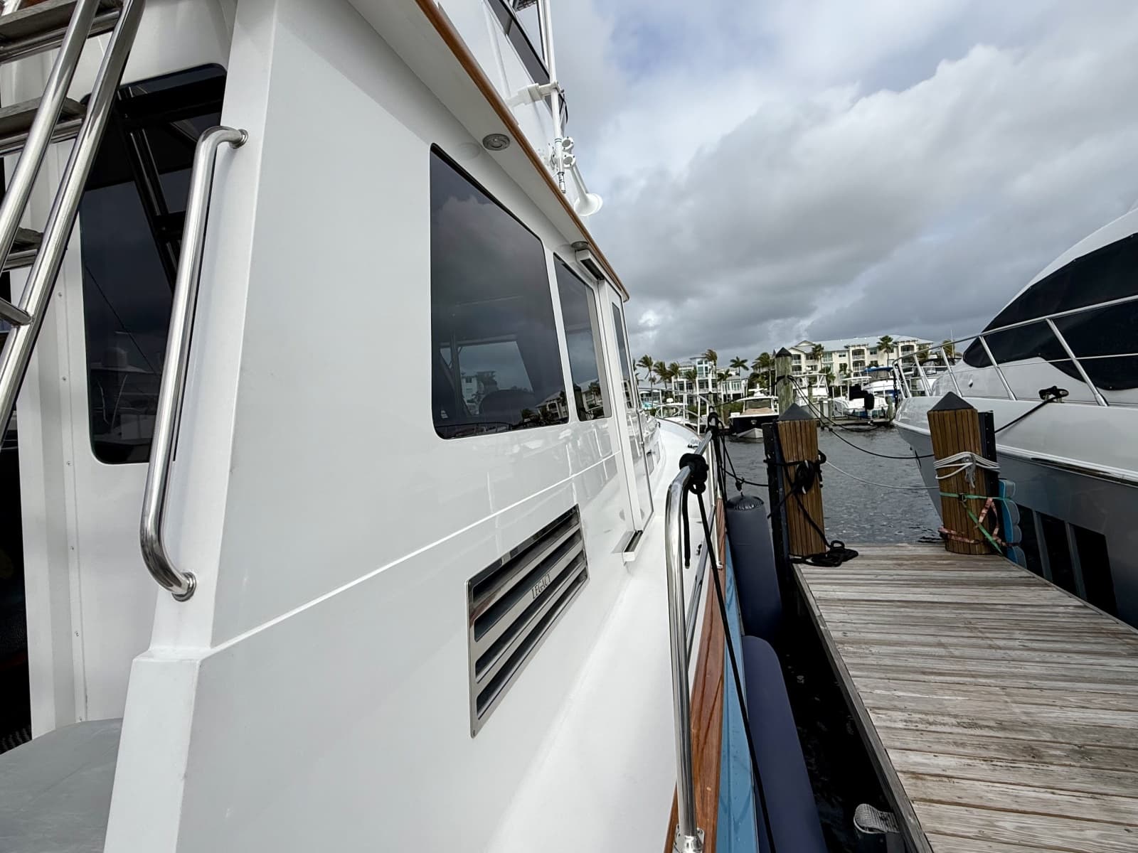 2002 Legacy Yachts 52 - Photo 17