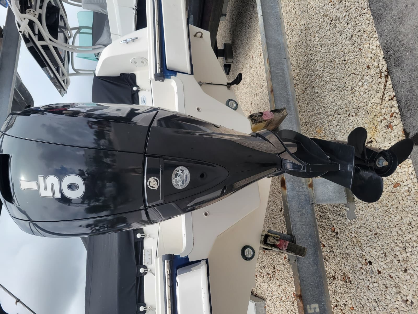2023 Bayliner DX 2200 - Photo 3