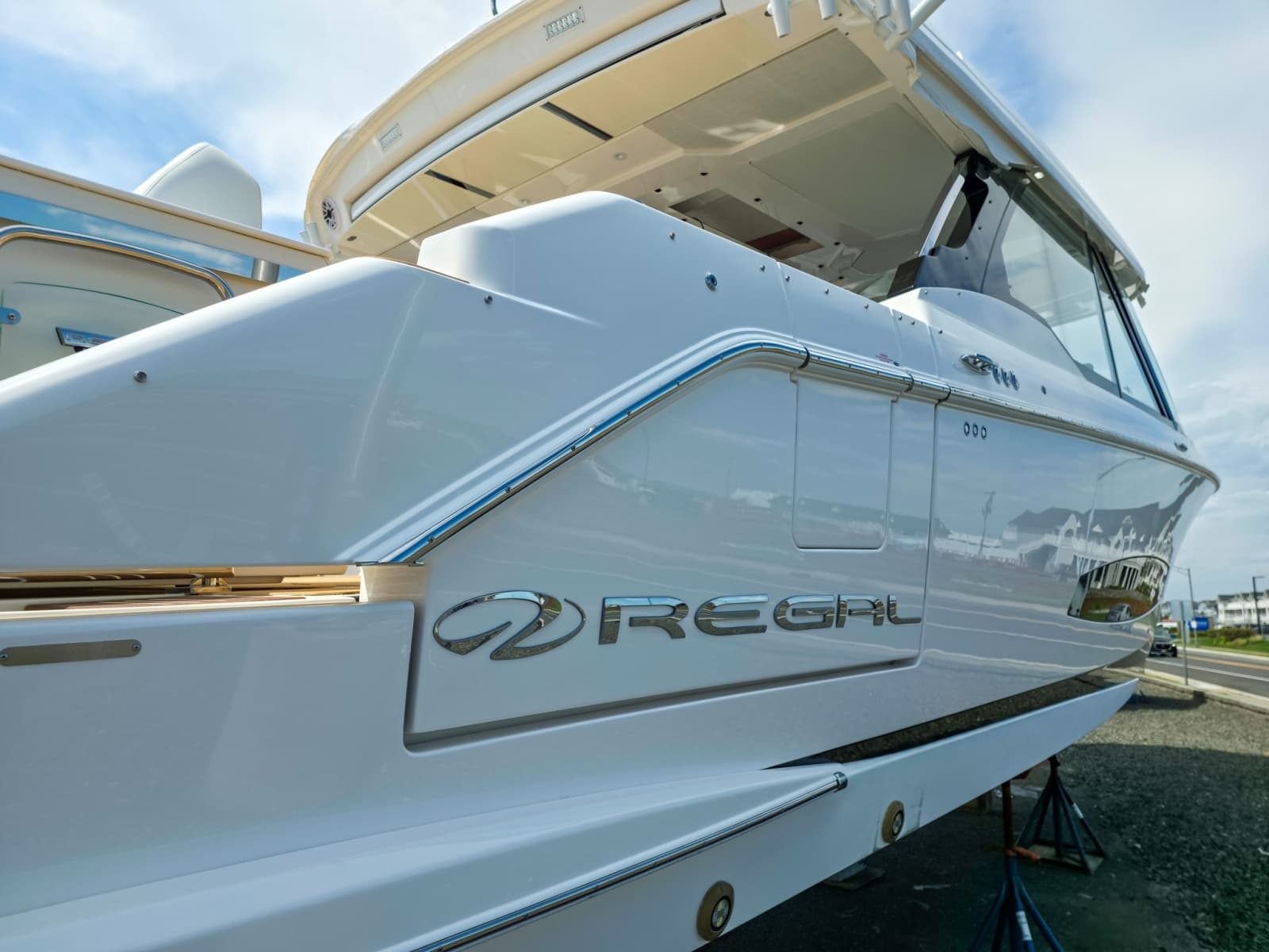 2026 Regal LX43 - Photo 8