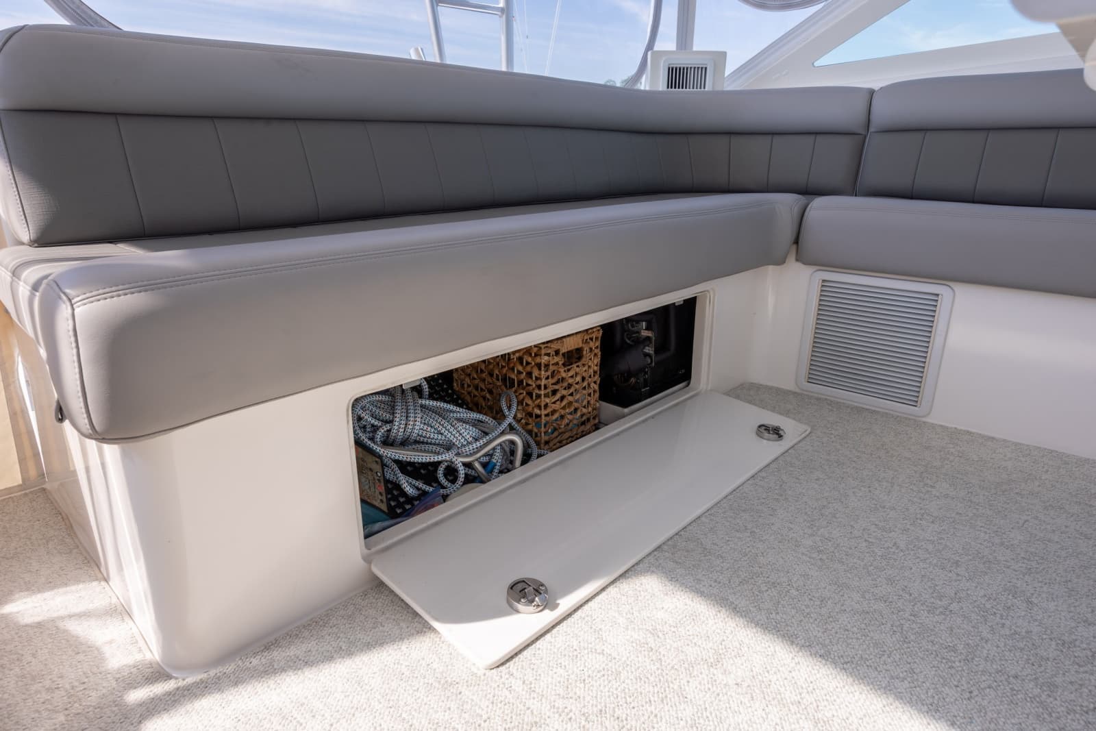 2005 Cabo 45 Express - Photo 115