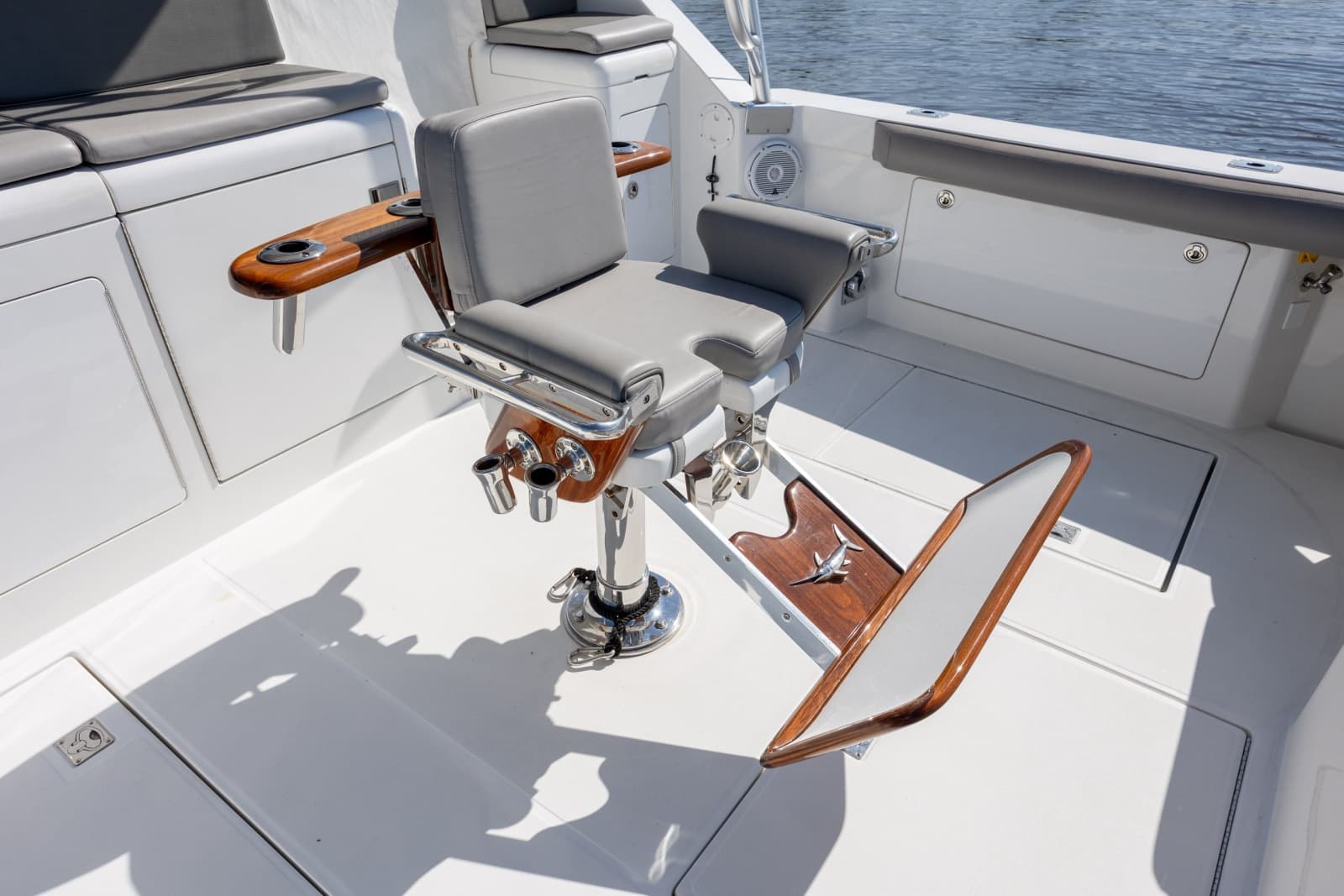 2005 Cabo 45 Express - Photo 127