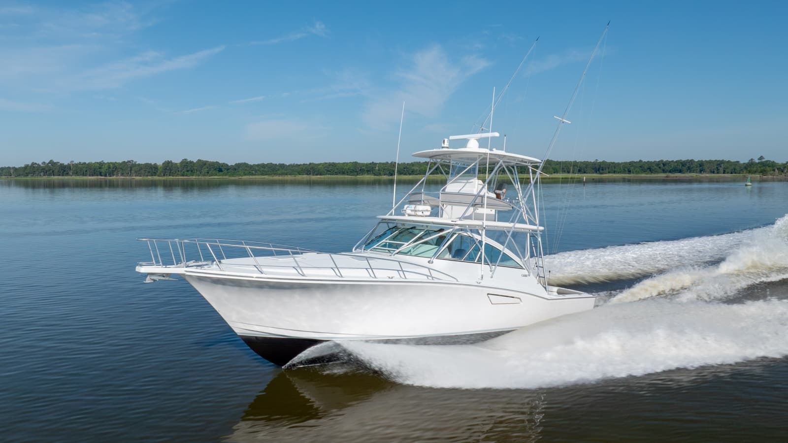 2005 Cabo 45 Express - Photo 1