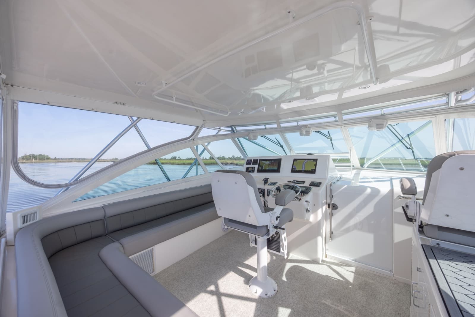 2005 Cabo 45 Express - Photo 102