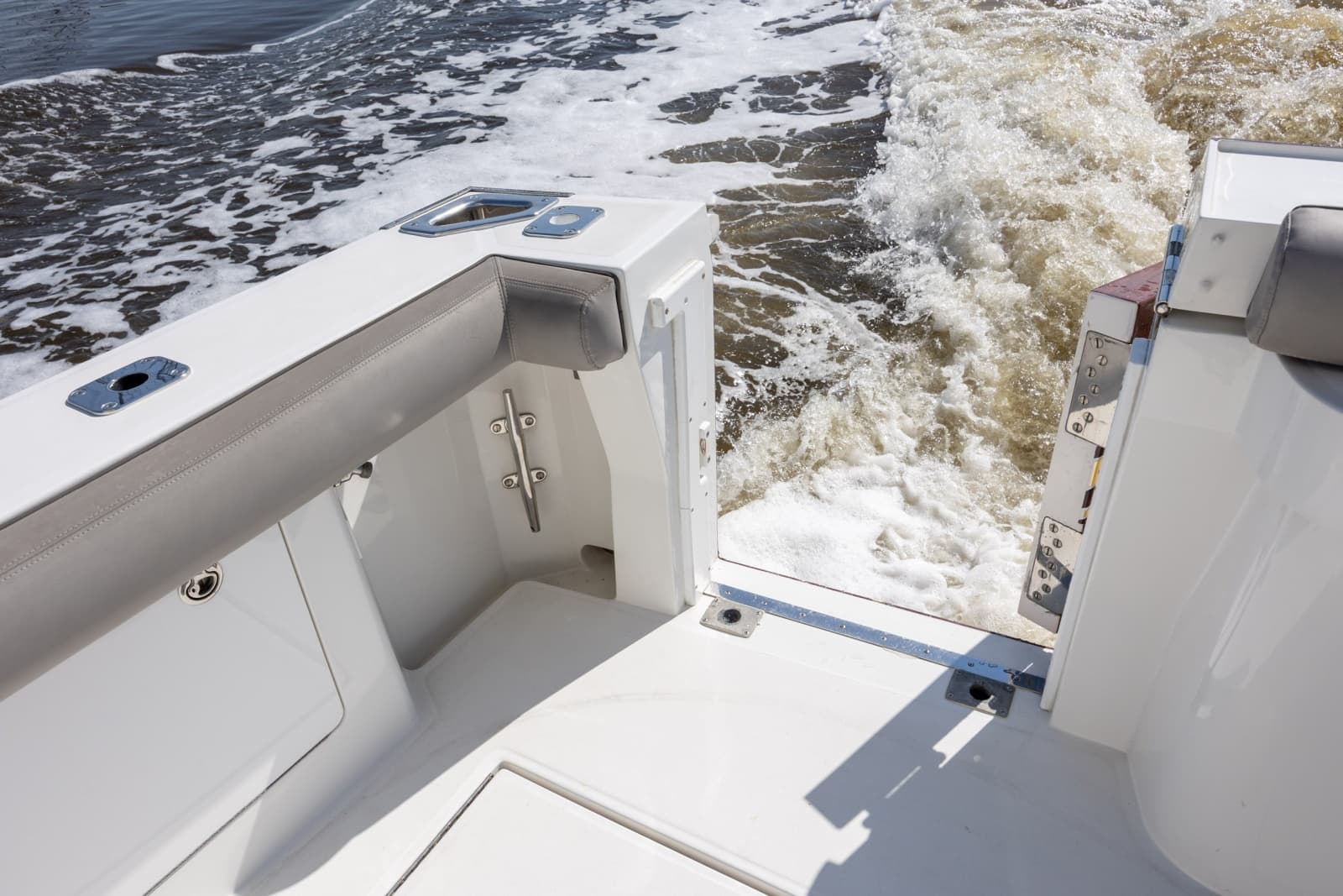 2005 Cabo 45 Express - Photo 138