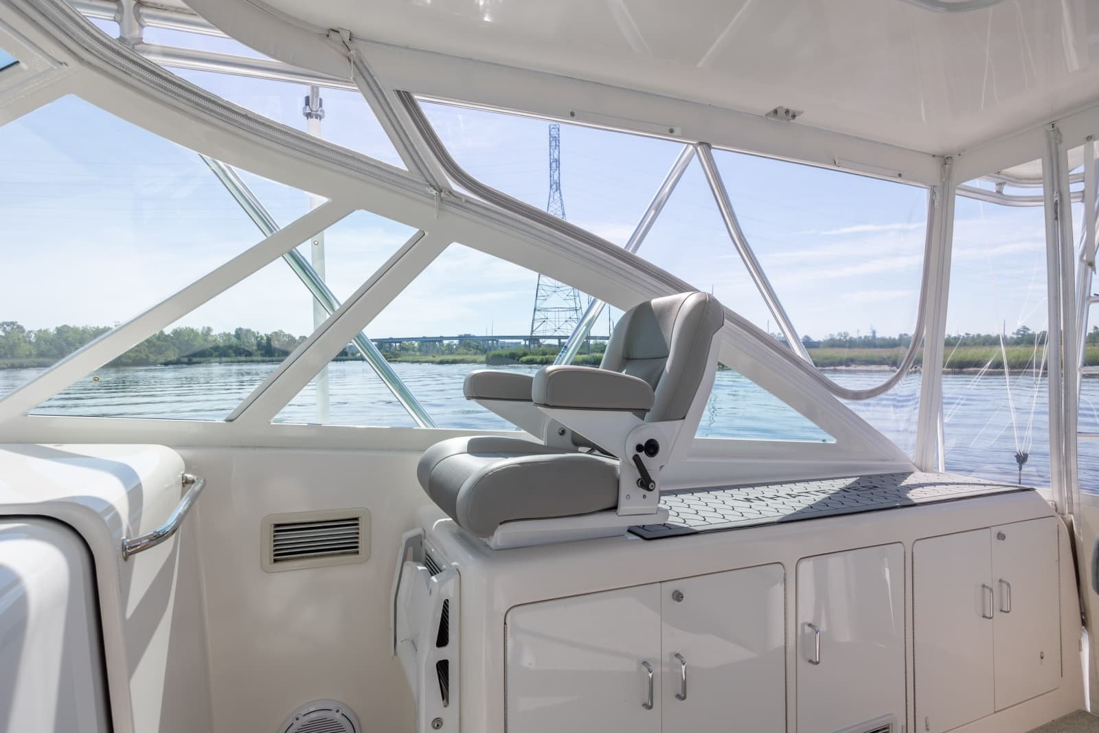 2005 Cabo 45 Express - Photo 105