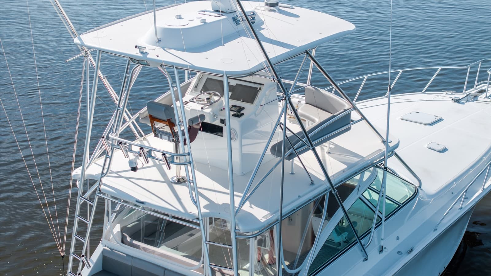2005 Cabo 45 Express - Photo 43