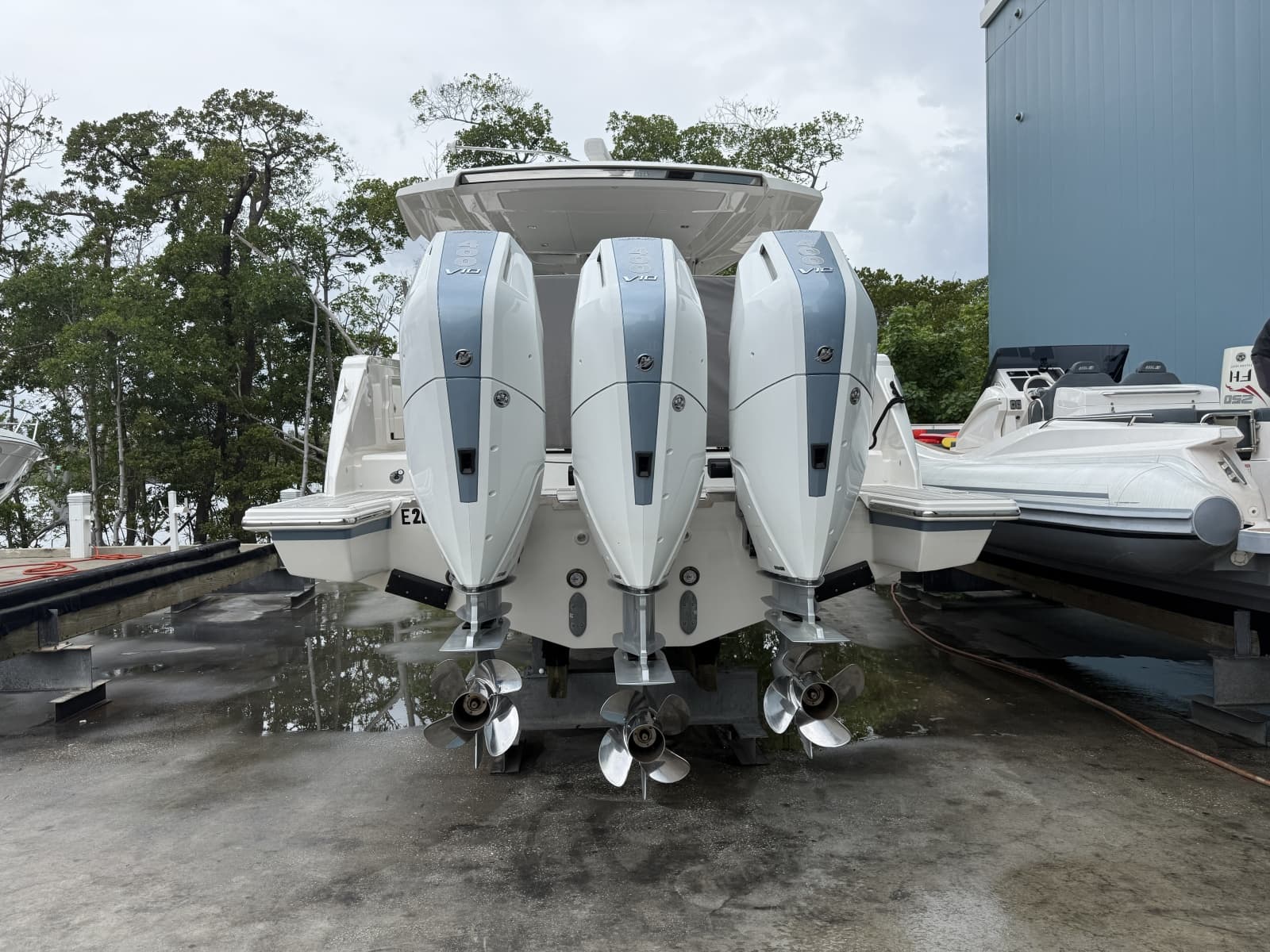 2025 Tiara Yachts 38LS - Photo 8