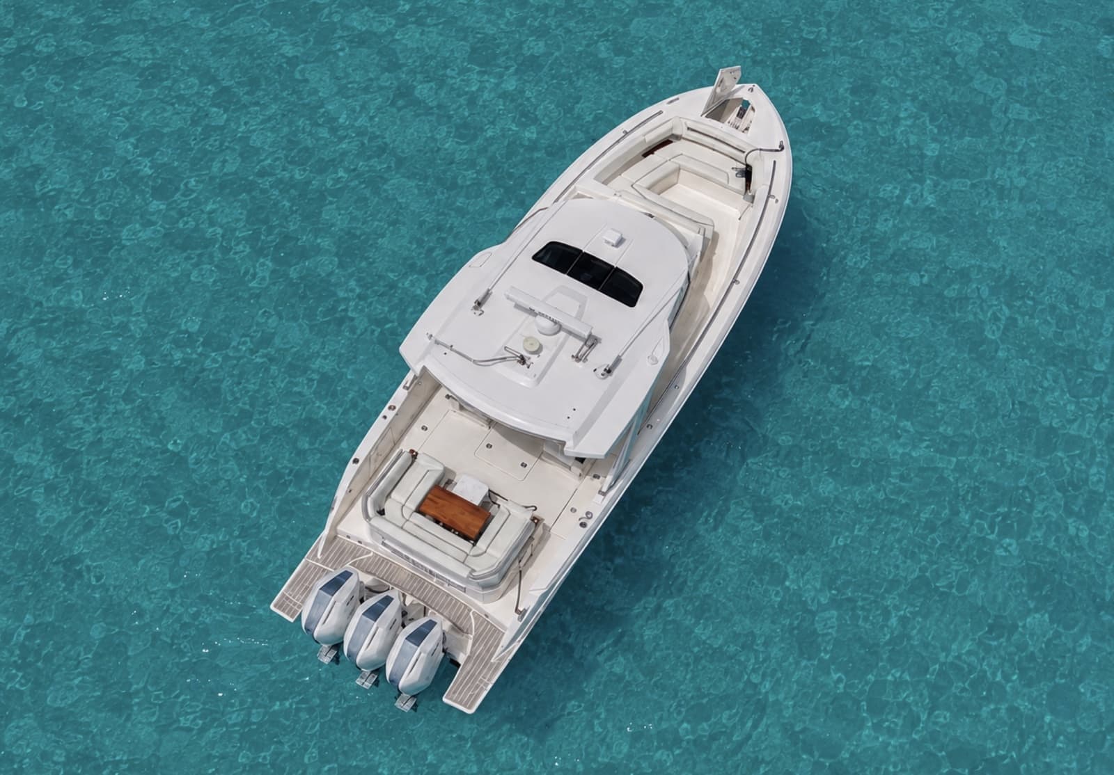 2025 Tiara Yachts 38LS - Photo 3