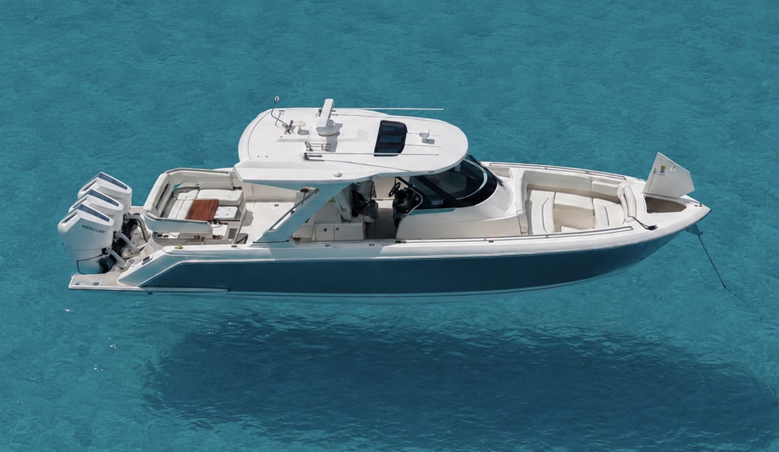 2025 Tiara Yachts 38LS - Photo 2