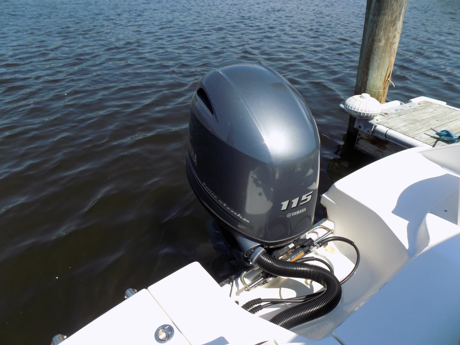 2017 Robalo R180 - Photo 8