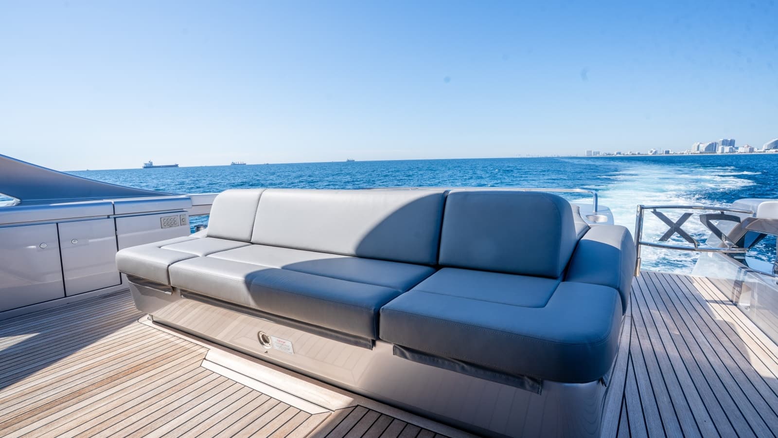 2024 Pershing 7X - Photo 25