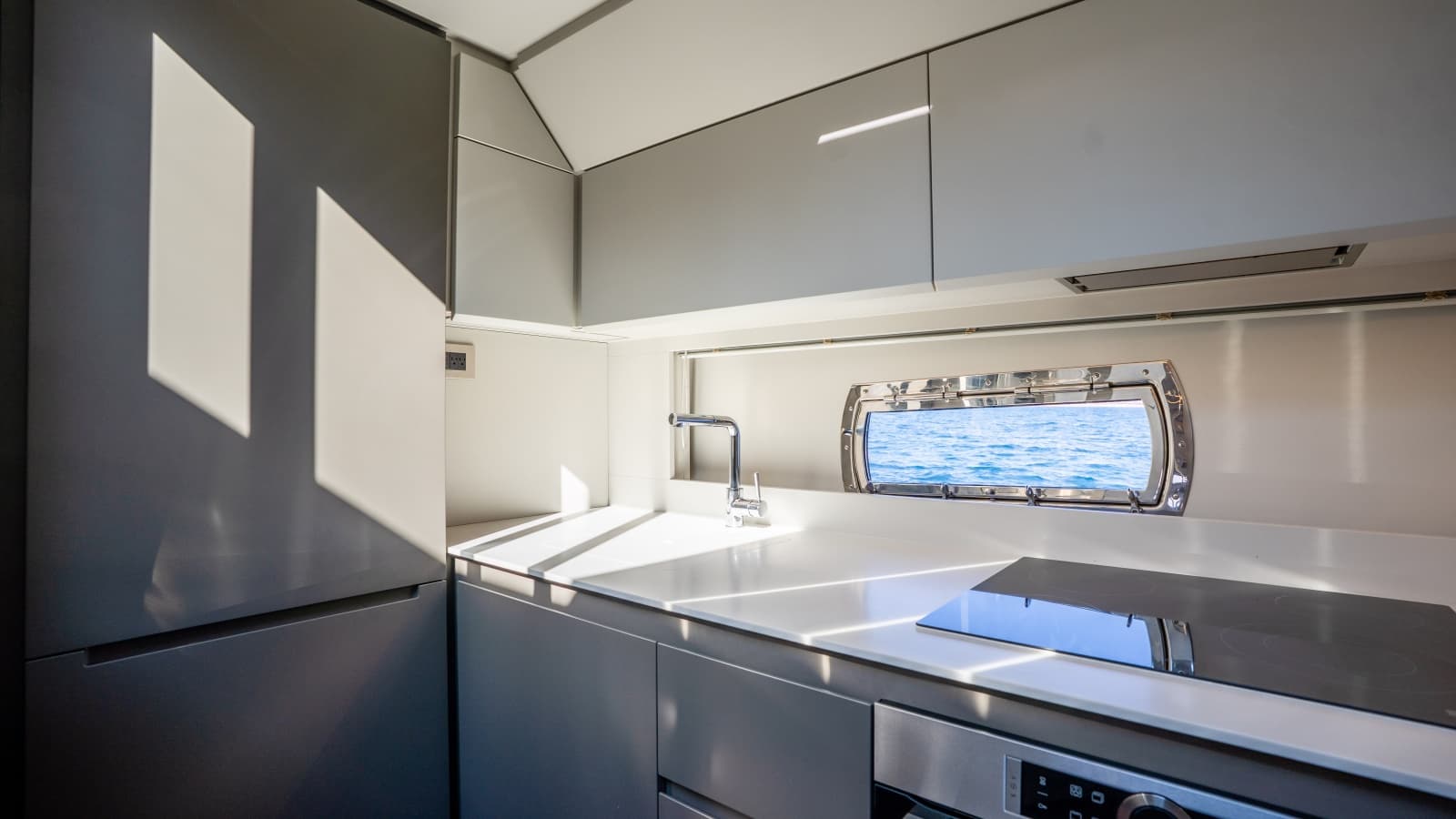 2024 Pershing 7X - Photo 58