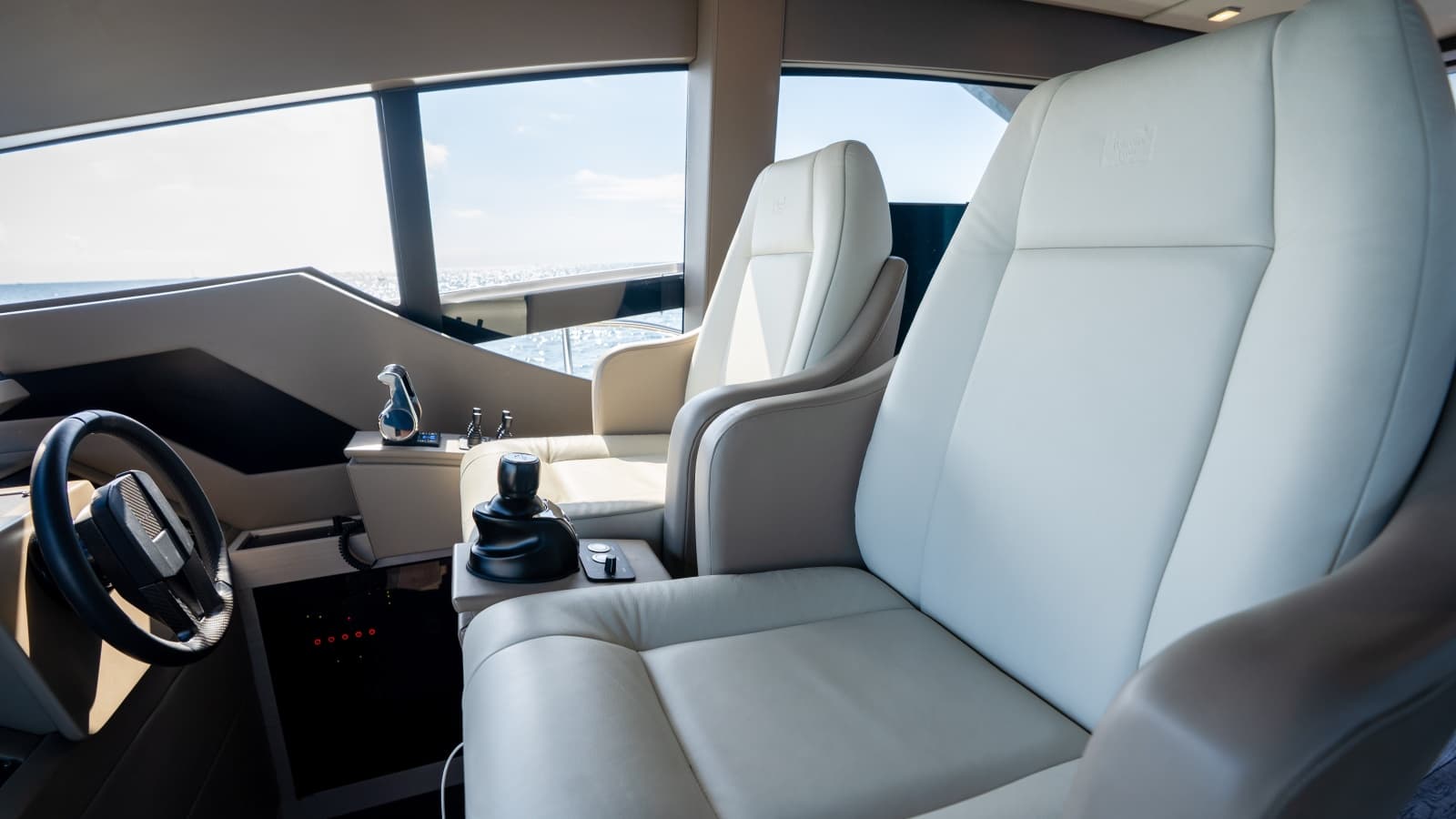 2024 Pershing 7X - Photo 43
