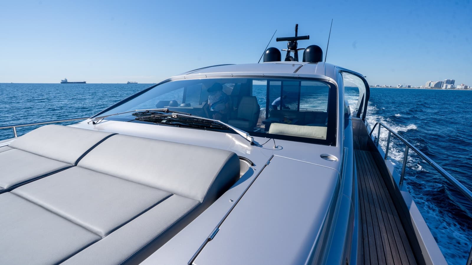 2024 Pershing 7X - Photo 34