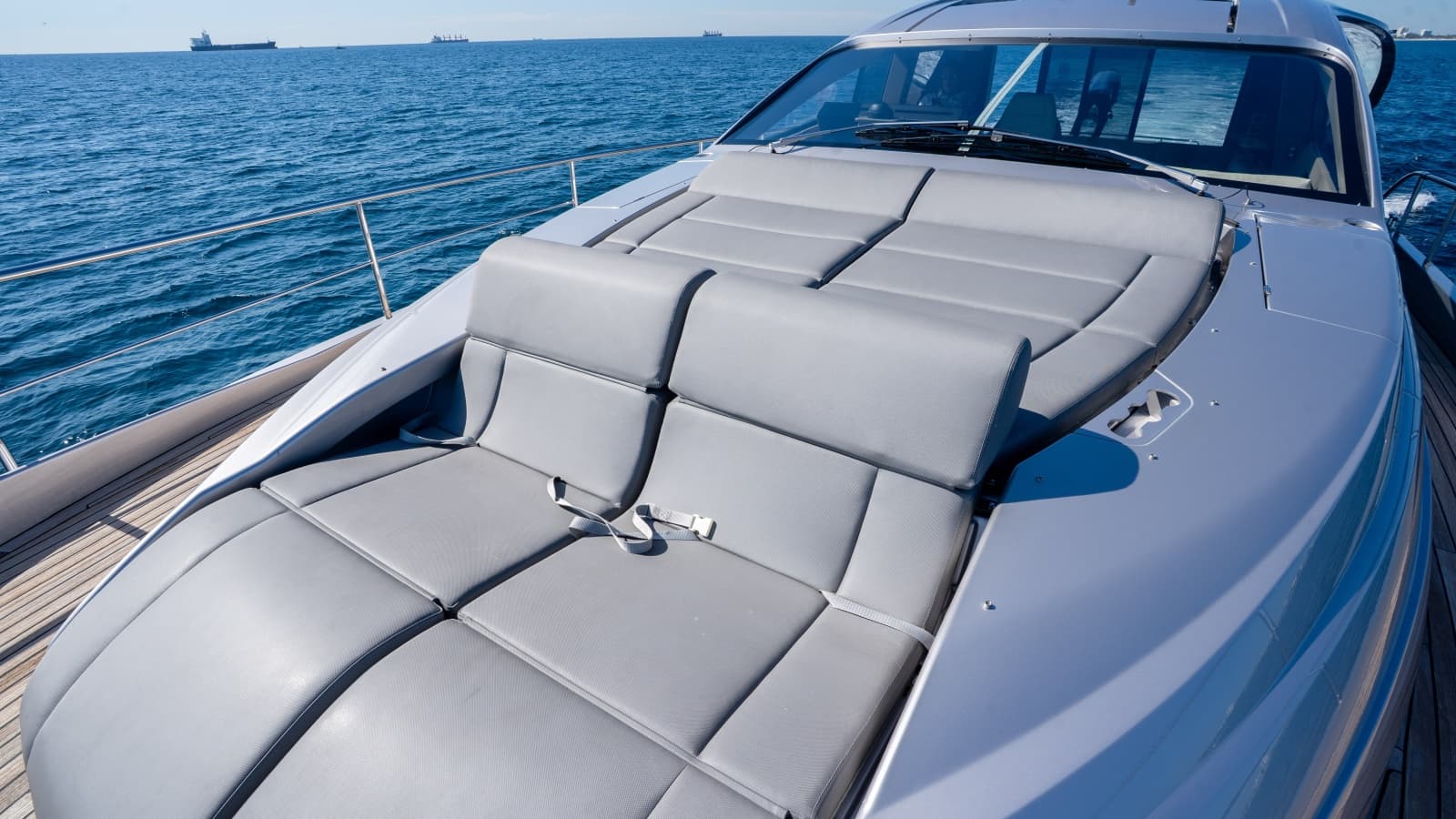 2024 Pershing 7X - Photo 32