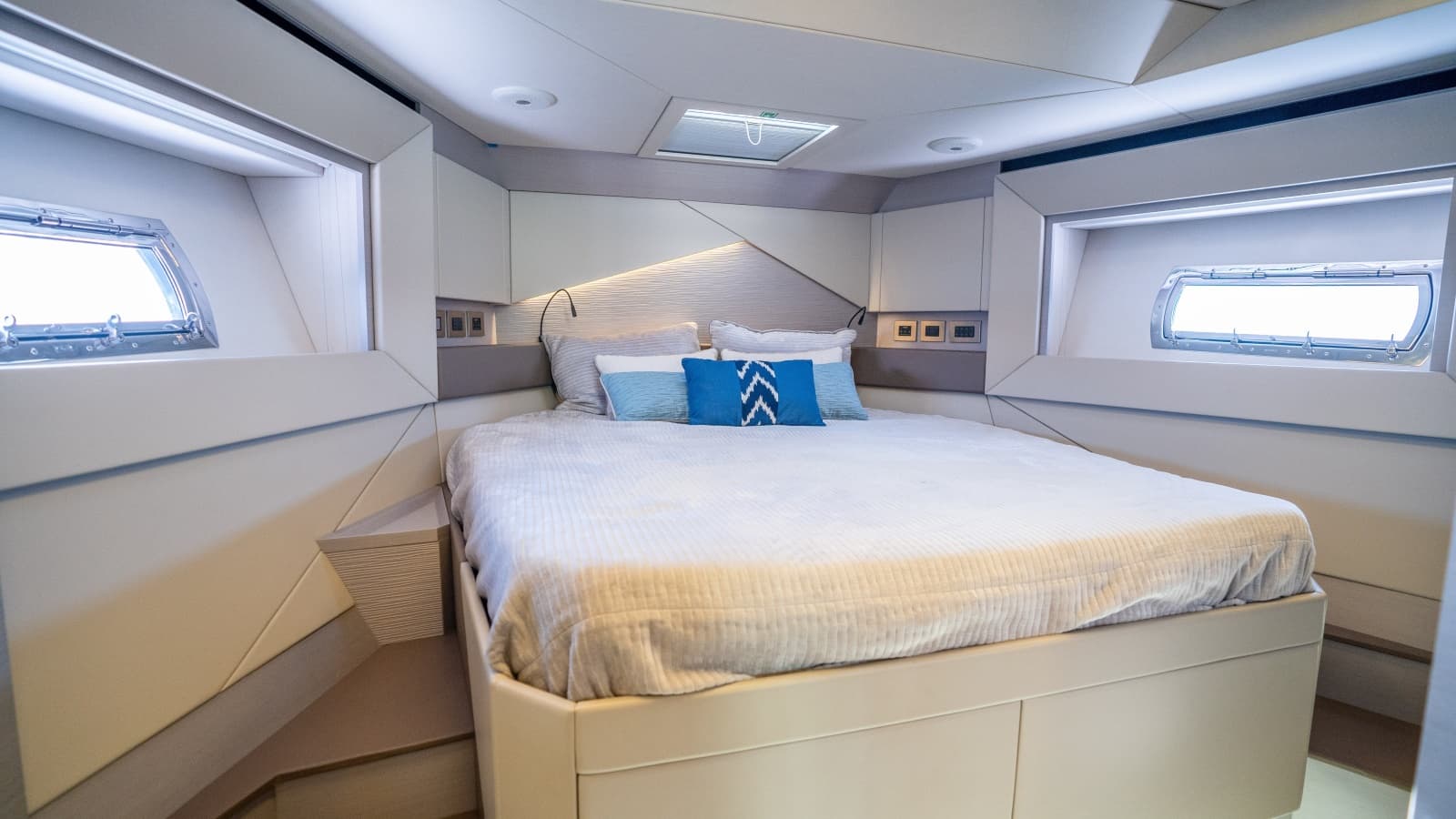 2024 Pershing 7X - Photo 73