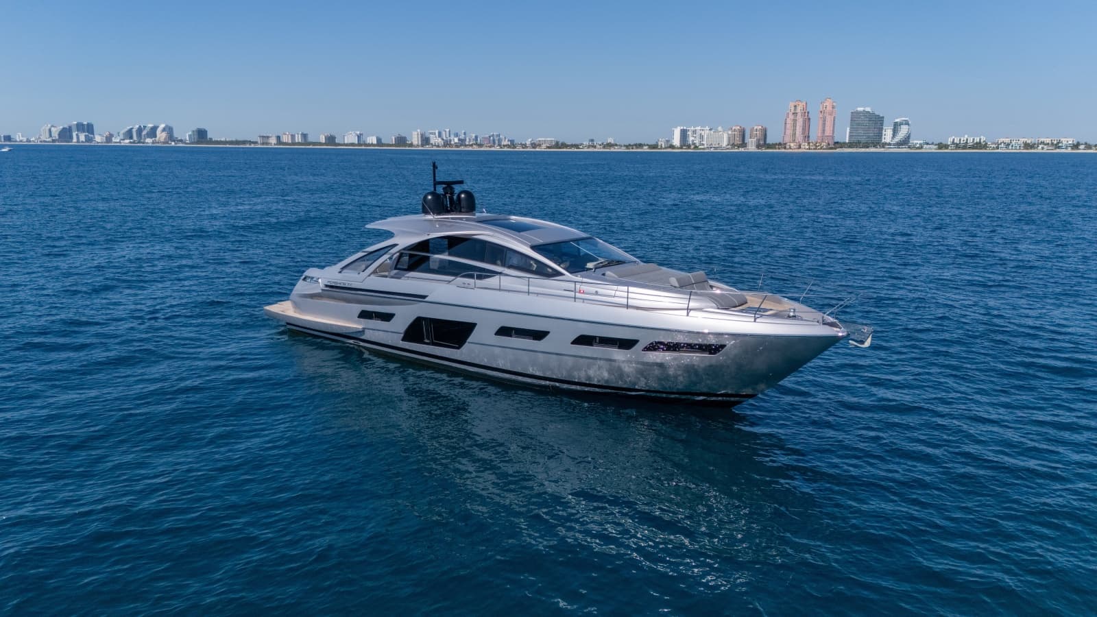 2024 Pershing 7X - Photo 6
