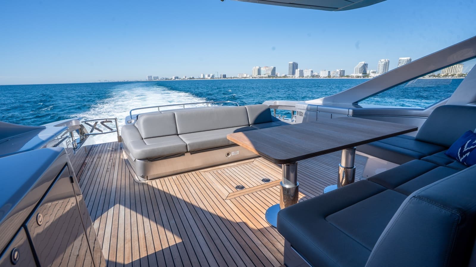 2024 Pershing 7X - Photo 27