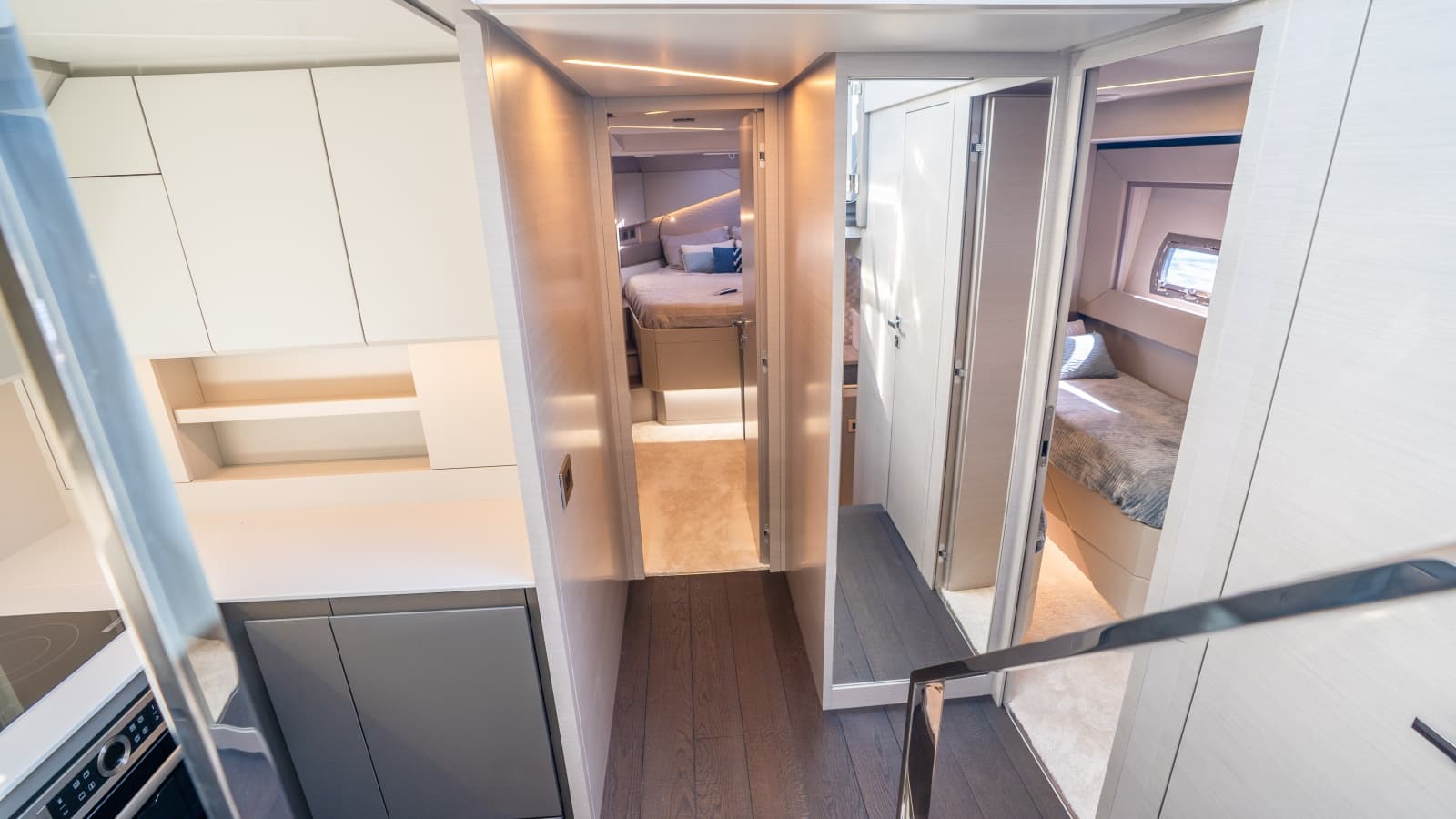 2024 Pershing 7X - Photo 54