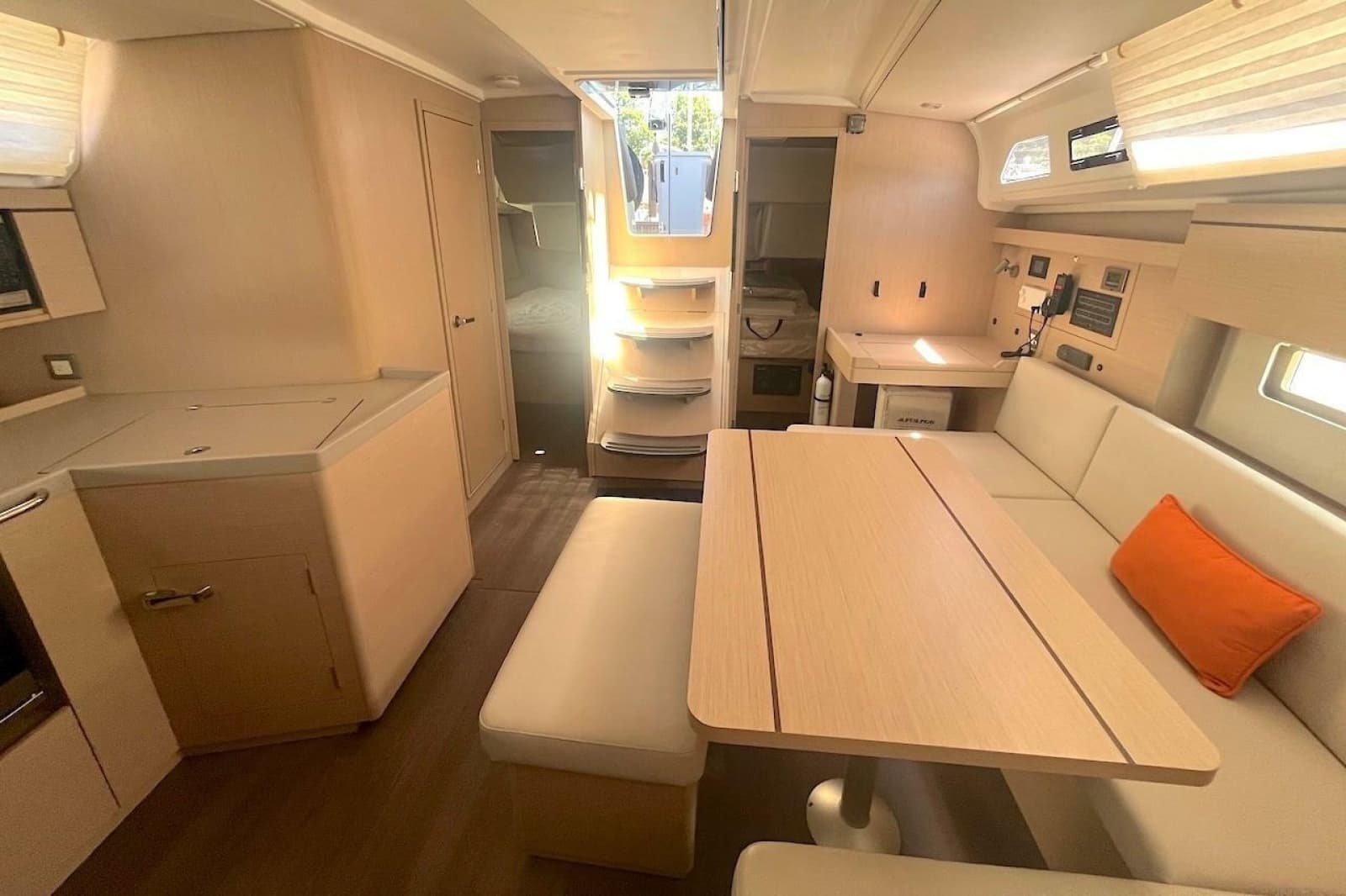 2022 Beneteau  - Photo 12