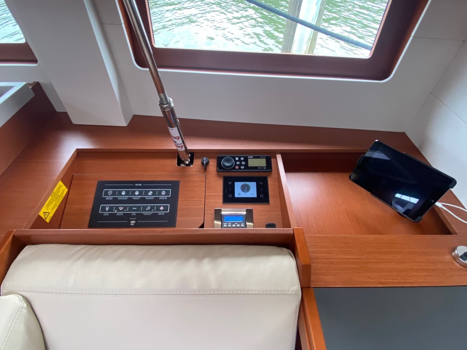 2019 Beneteau 51.1 - Photo 5