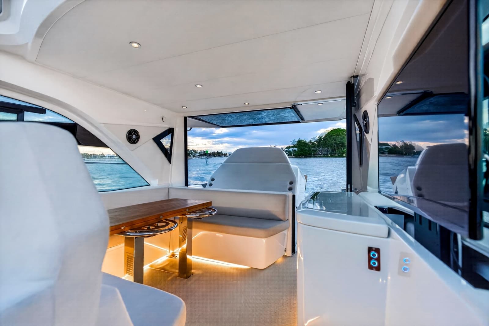 2023 Beneteau Gran Turismo 45 - Photo 38
