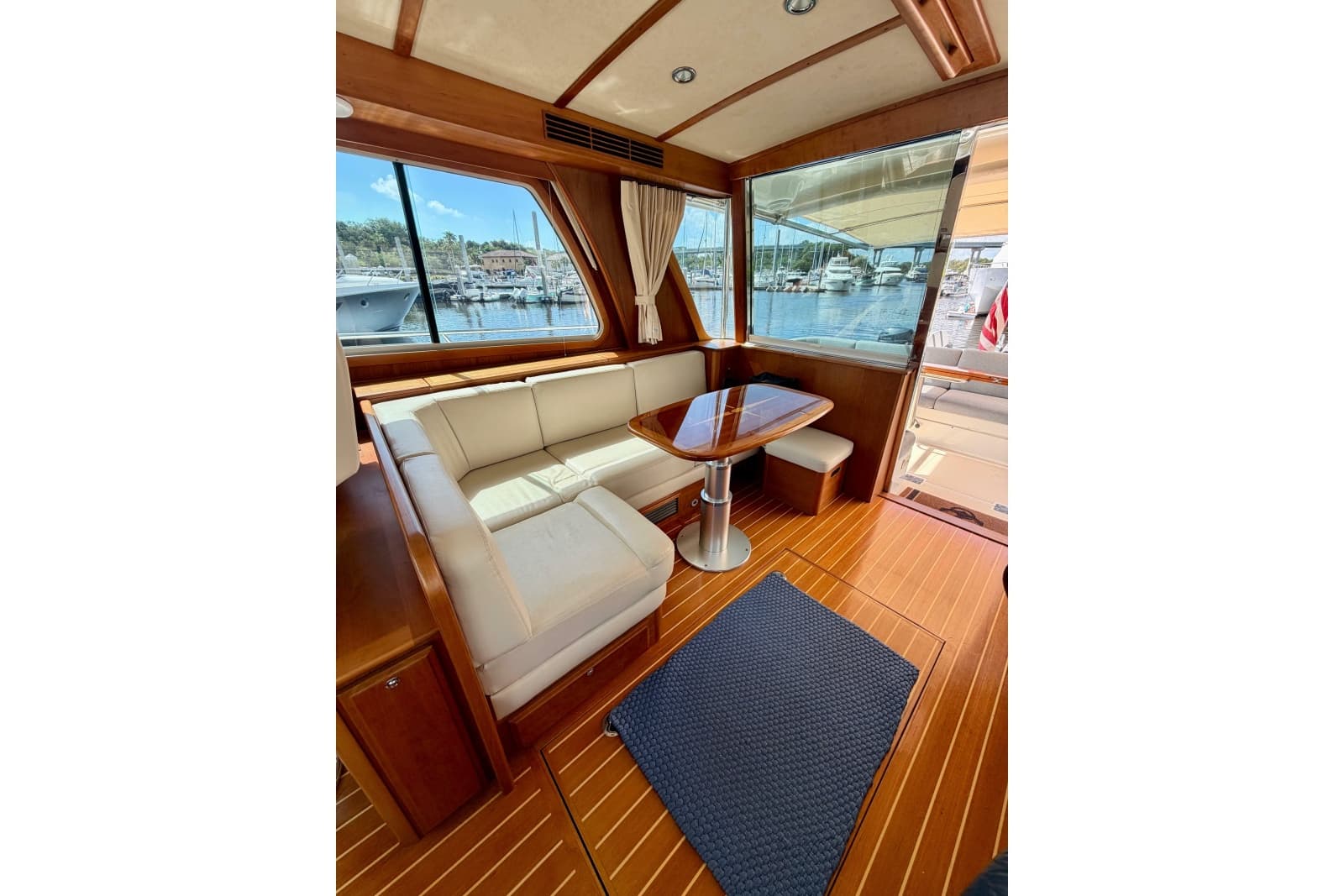 2016 Sabre 48 Salon Express - Photo 31