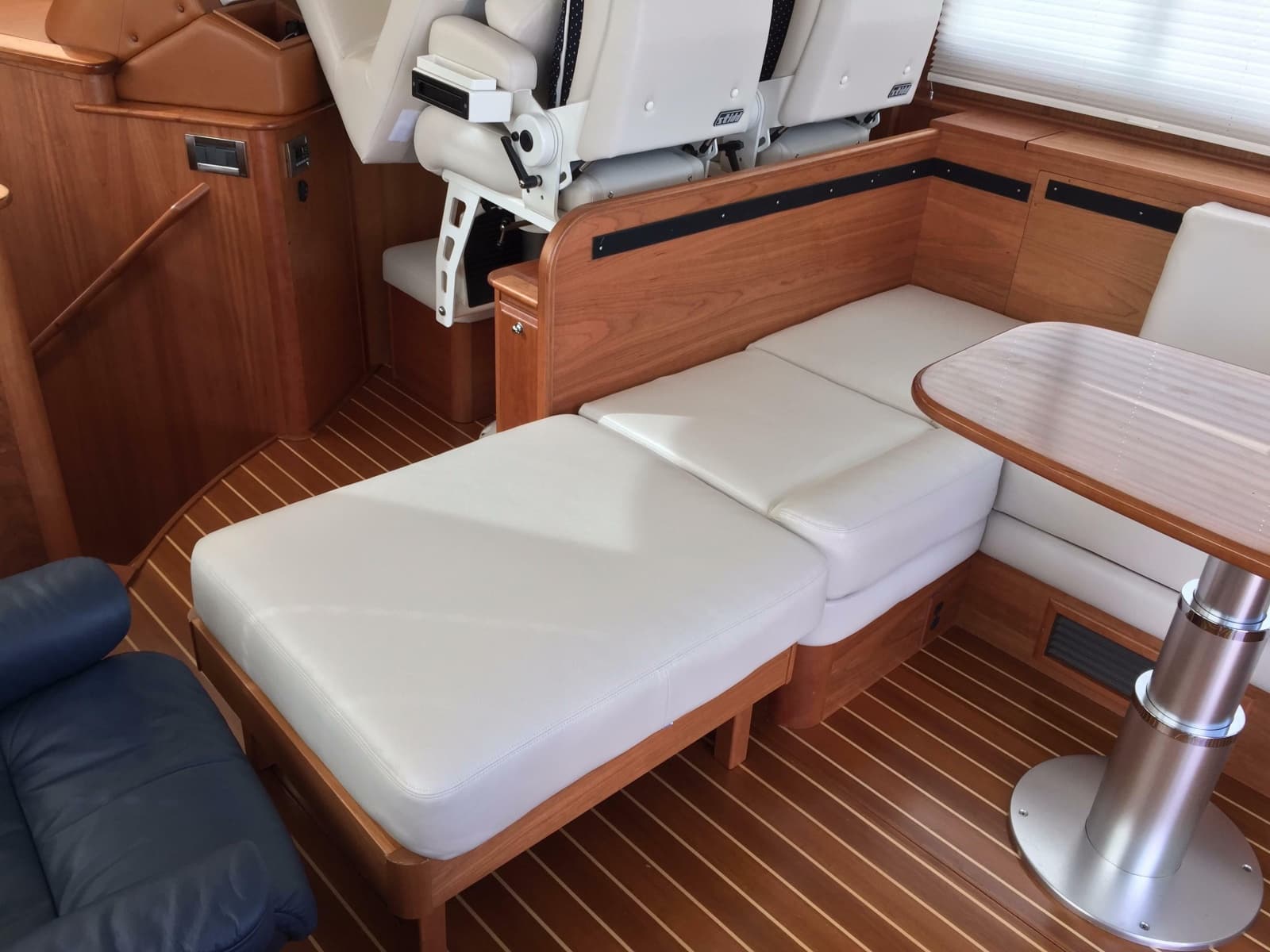 2016 Sabre 48 Salon Express - Photo 62