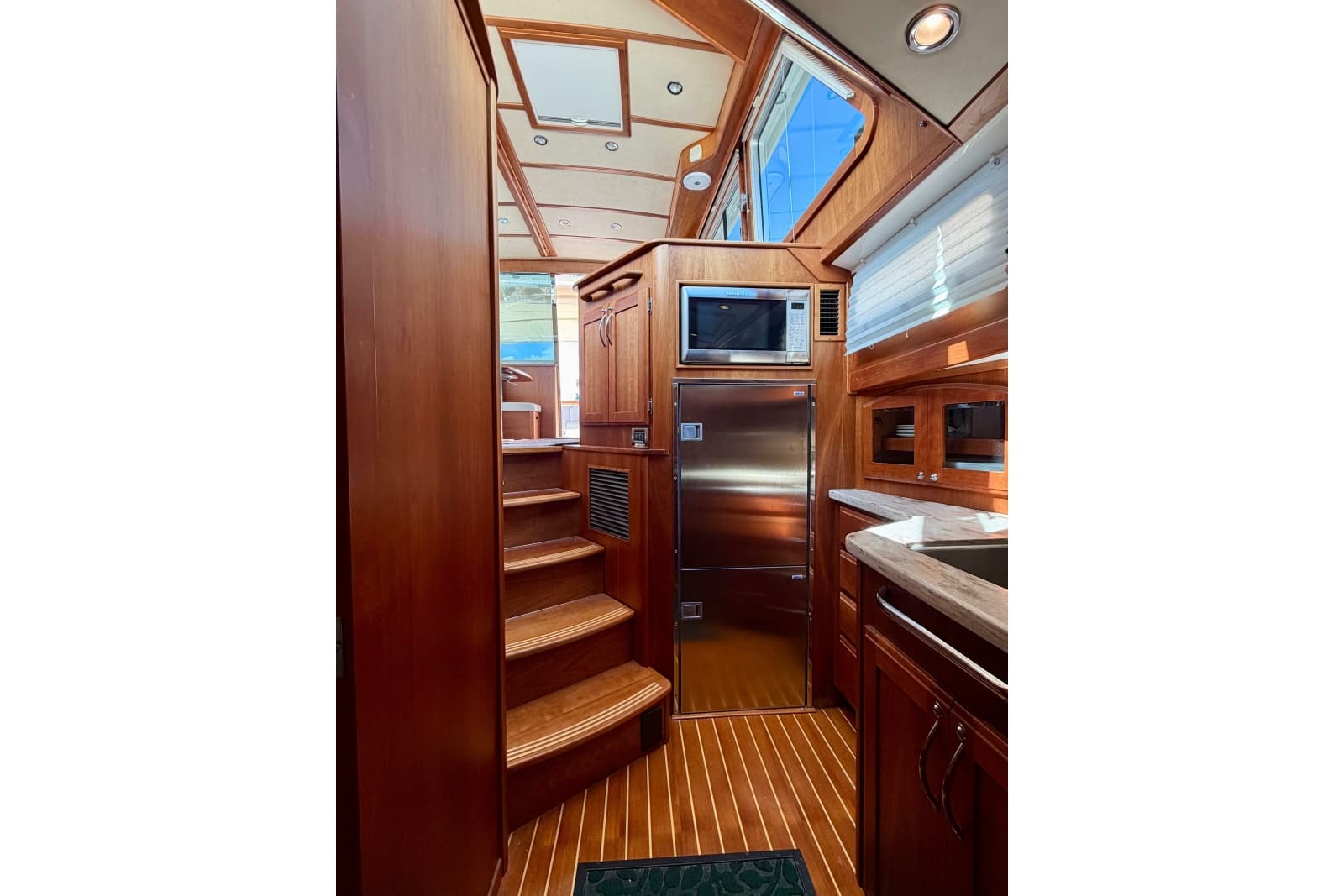 2016 Sabre 48 Salon Express - Photo 24