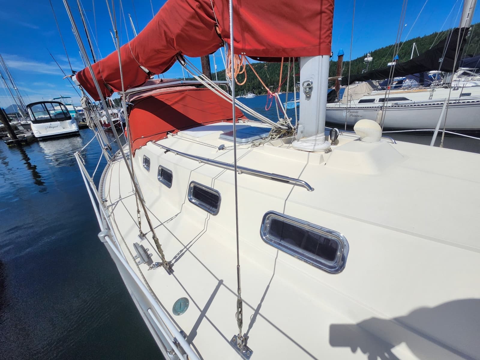 1982 Canadian Sailcraft CS-36 - Photo 38