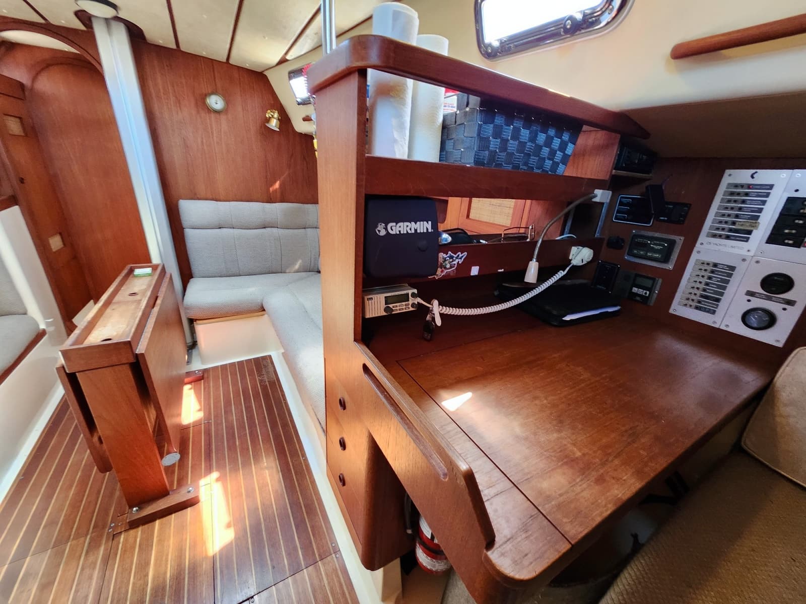 1982 Canadian Sailcraft CS-36 - Photo 28