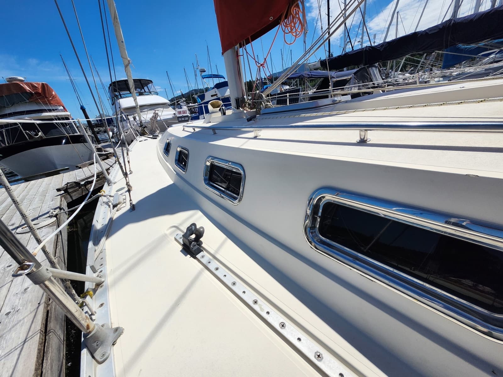 1982 Canadian Sailcraft CS-36 - Photo 39