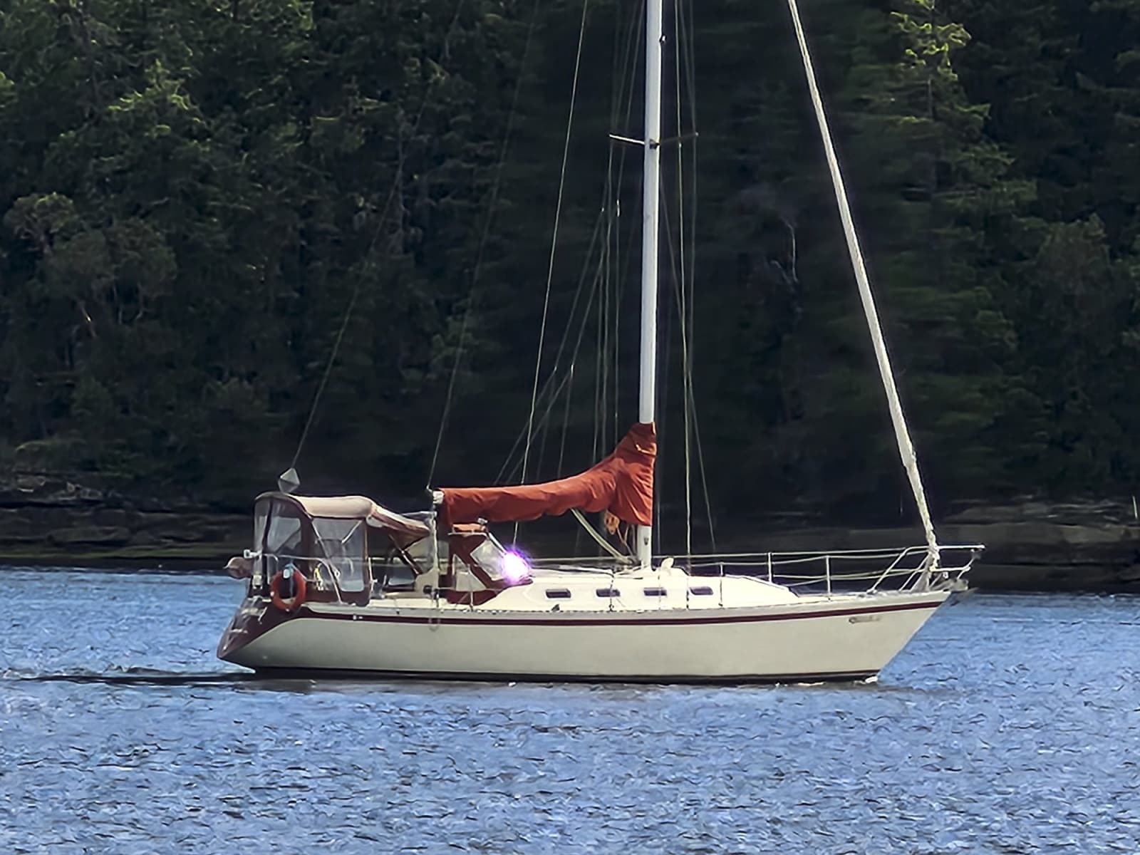 1982 Canadian Sailcraft CS-36 - Photo 2