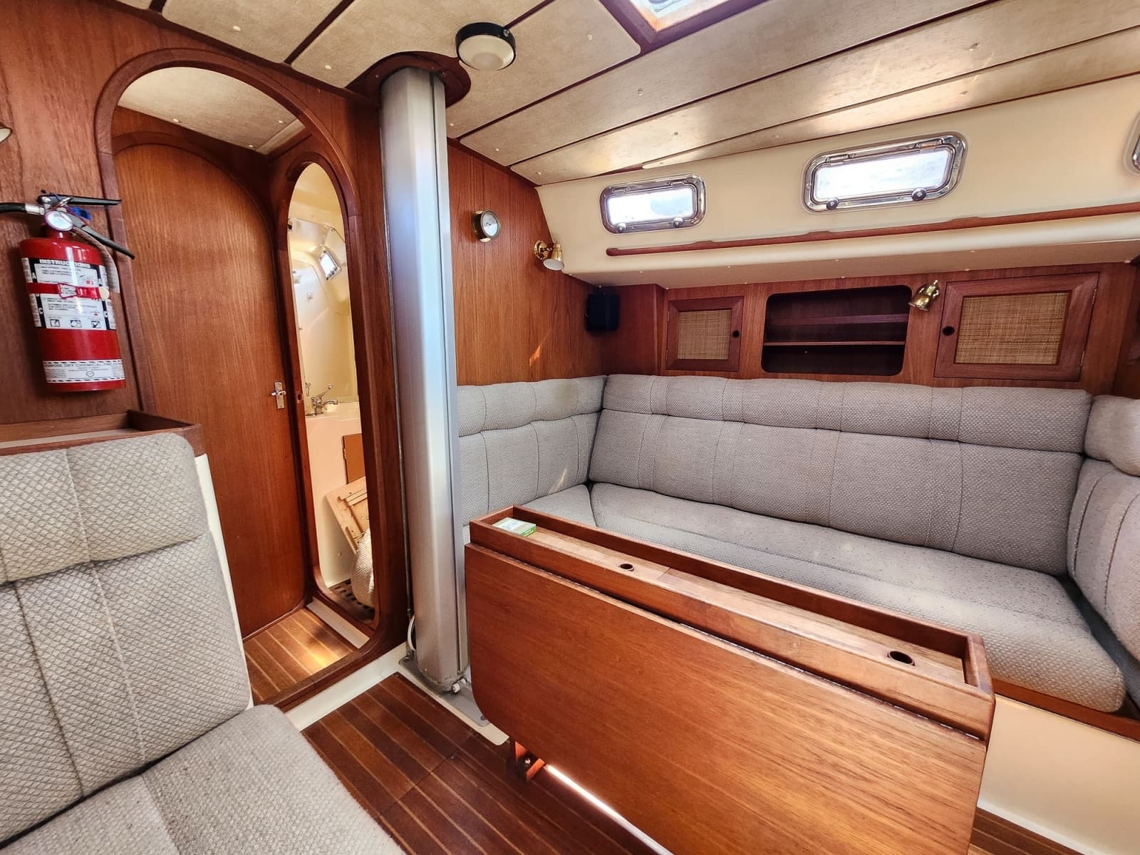 1982 Canadian Sailcraft CS-36 - Photo 17