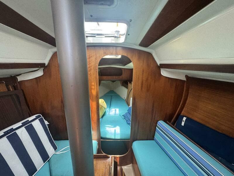 1988 Beneteau First 285 - Photo 19