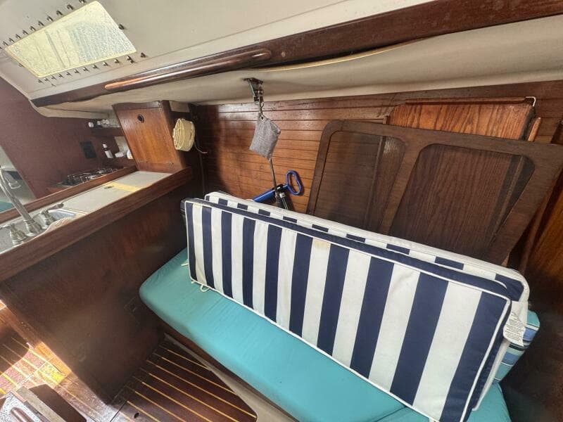 1988 Beneteau First 285 - Photo 22