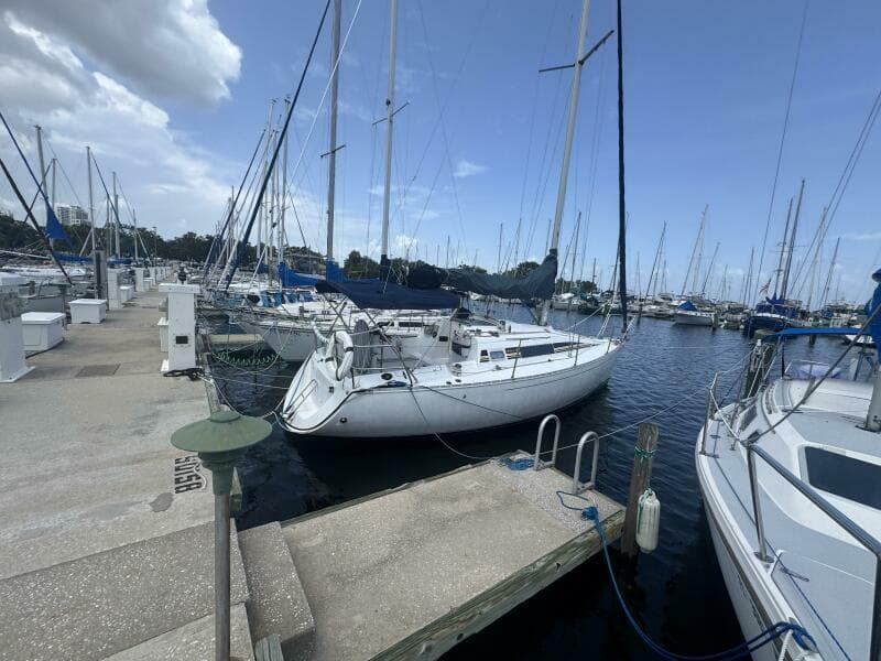 1988 Beneteau First 285 - Photo 8